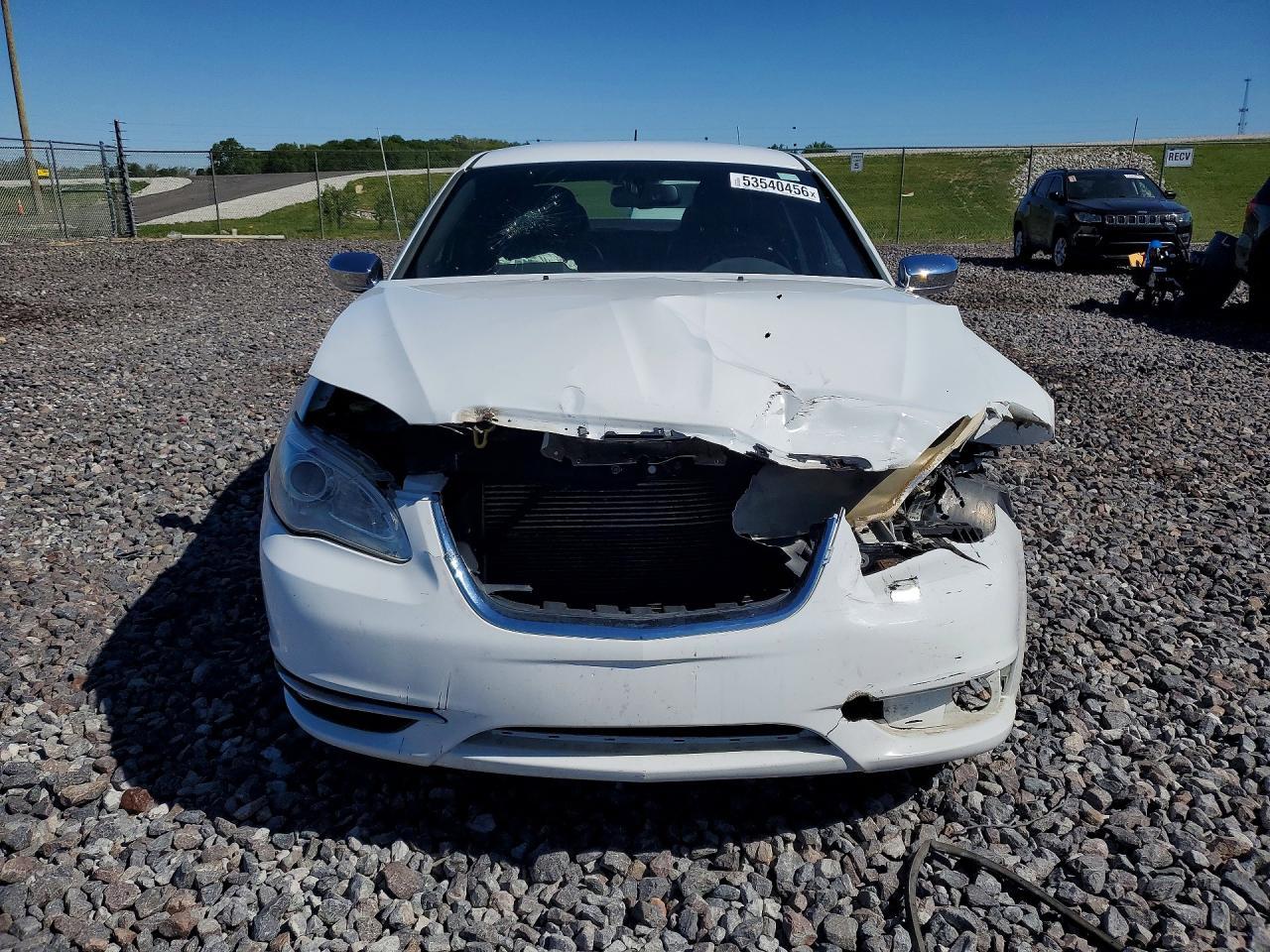 2013 Chrysler 200 Limited - Image 5