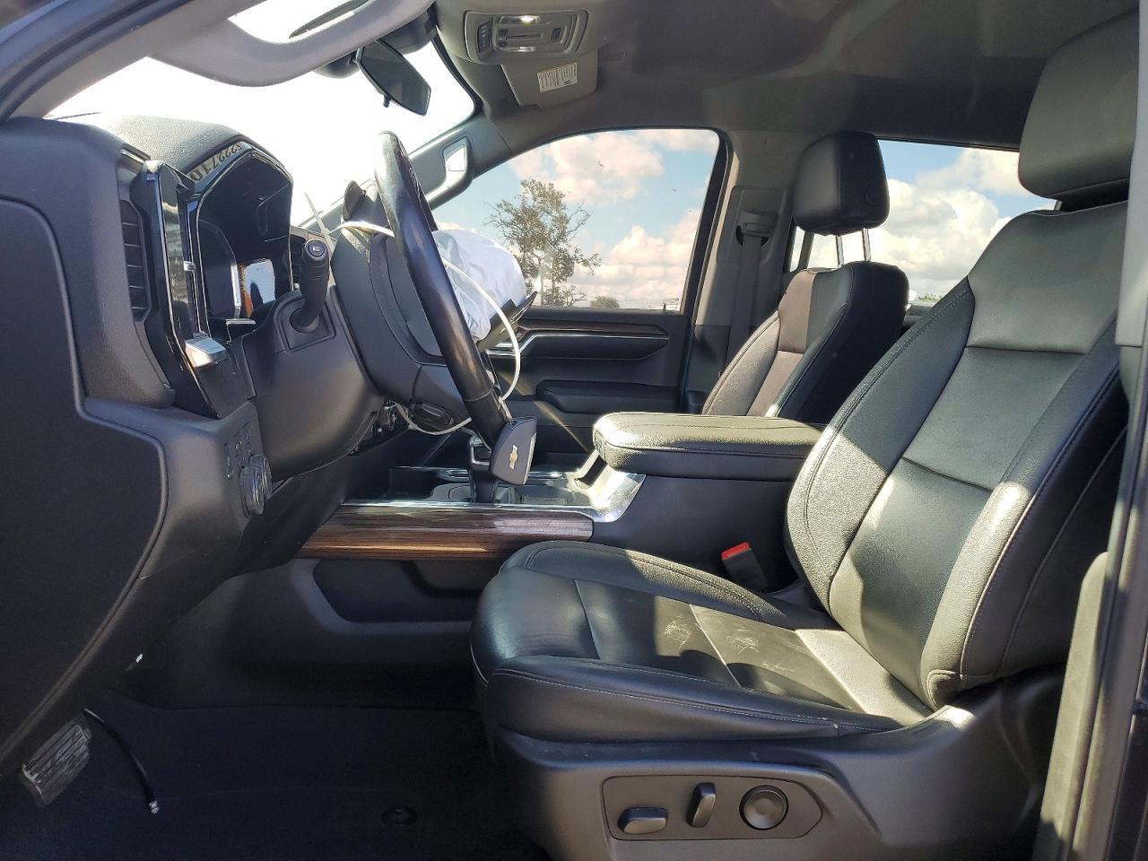 2023 Chevrolet Silverado K1500 Rst - Image 7