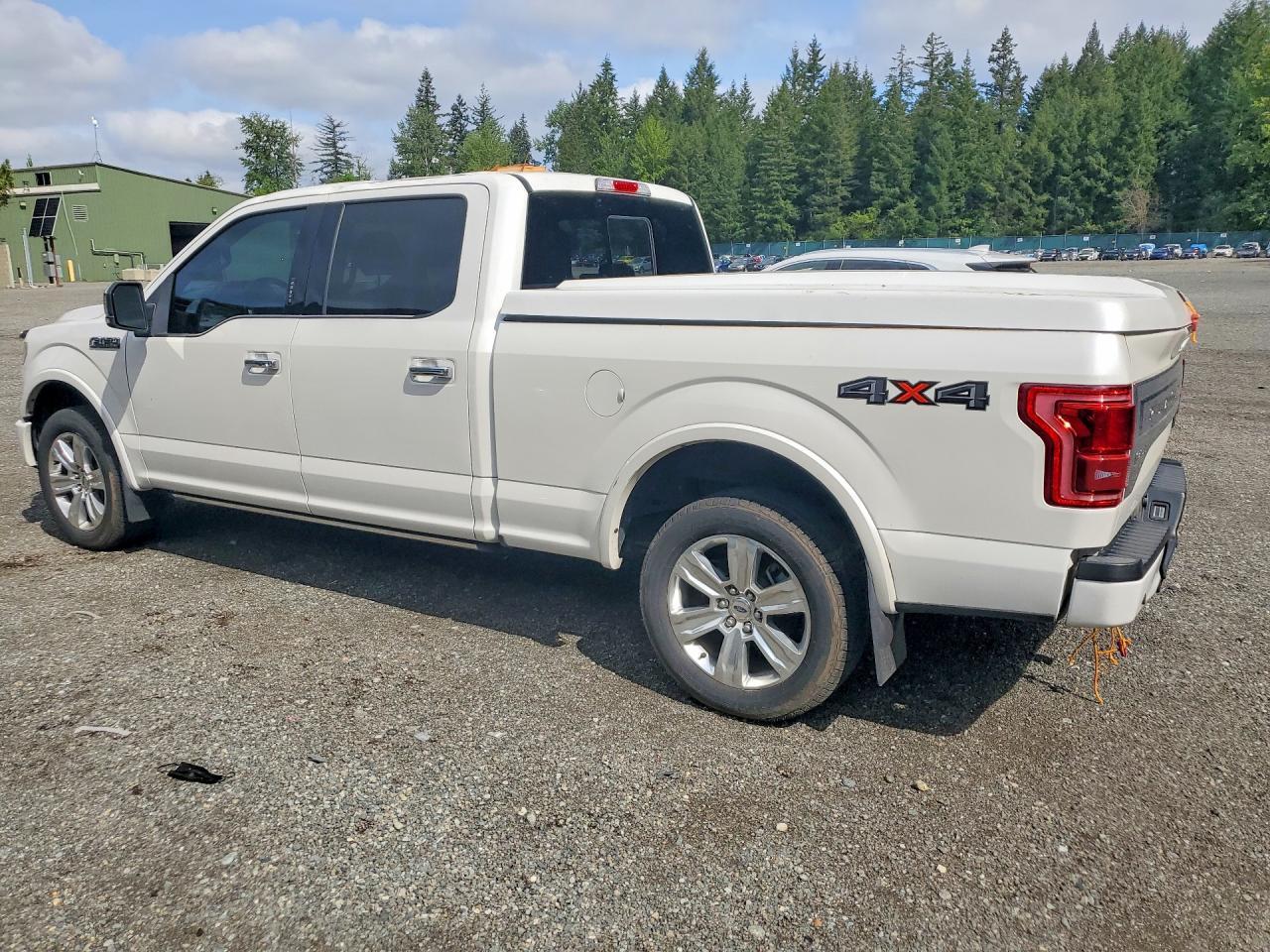 2016 Ford F150 Supercrew - Фото 2