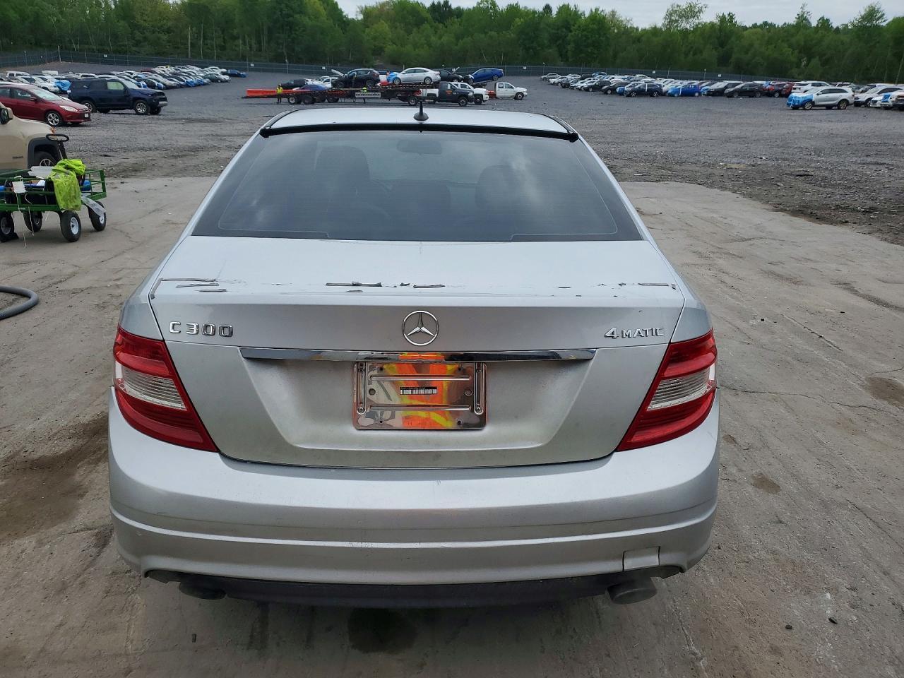 2010 Mercedes-Benz C 300 4Matic - Image 6