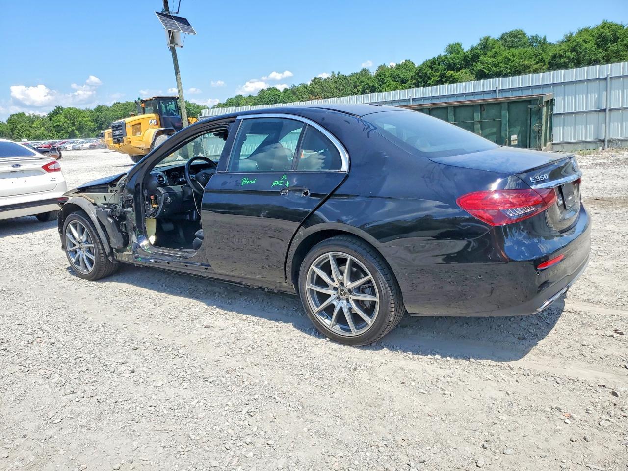 2022 Mercedes-Benz E 350 - Фото 2
