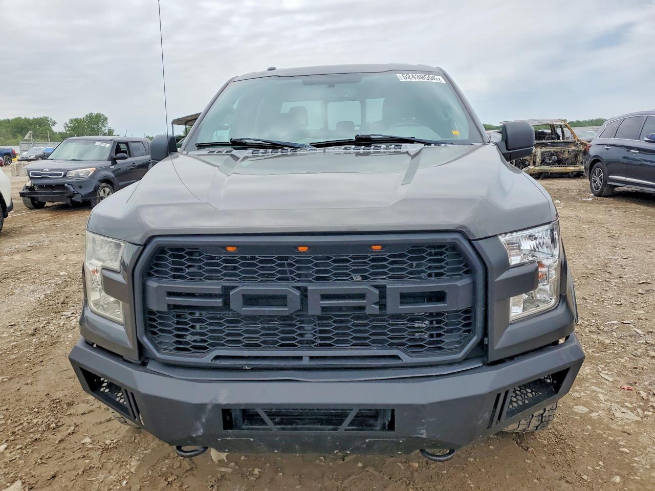 2015 Ford F150 Supercrew - Фото 5