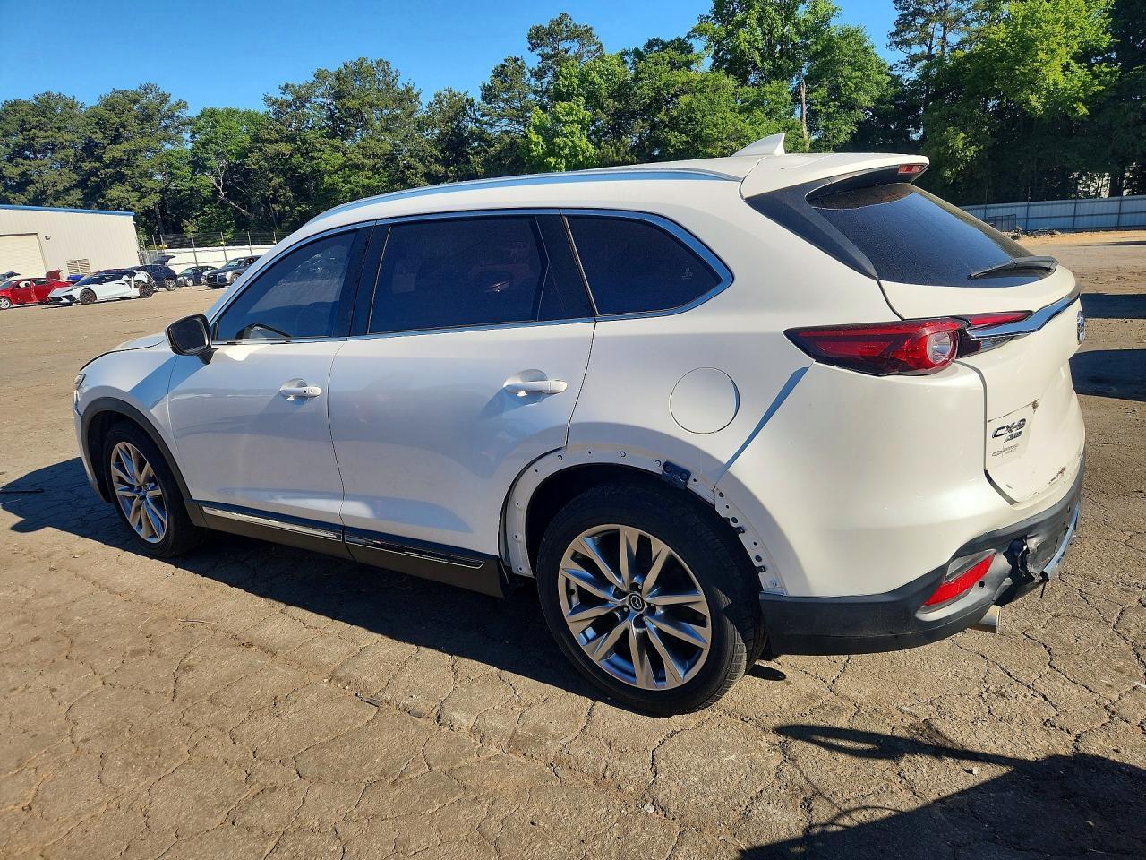 2017 Mazda Cx-9 Grand Touring - Image 2