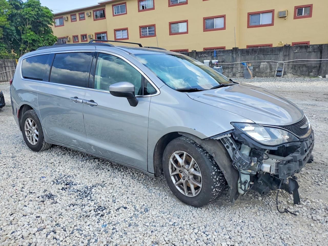2021 Chrysler Voyager Lxi - Фото 4