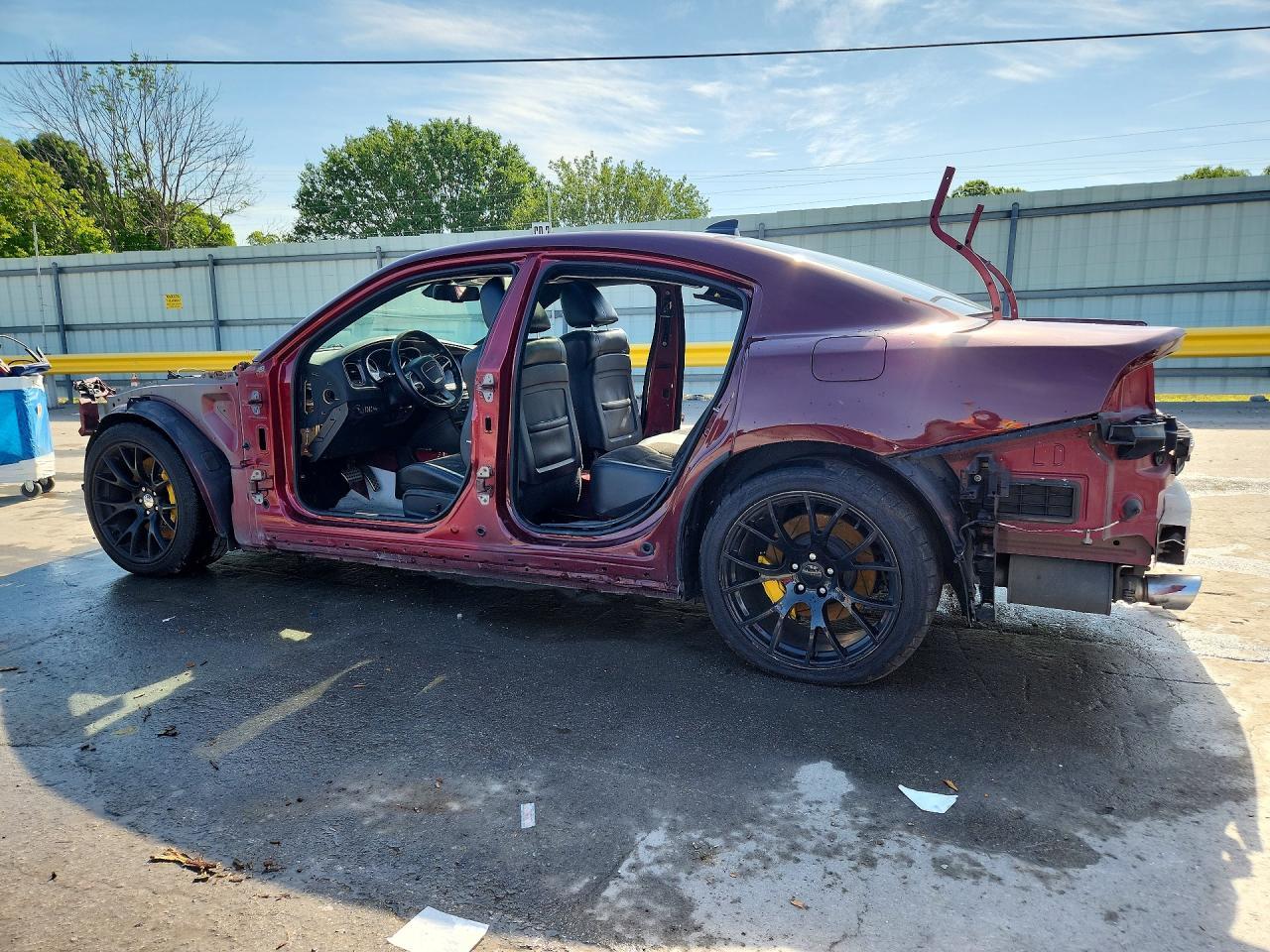 2018 Dodge Charger R - Фото 2