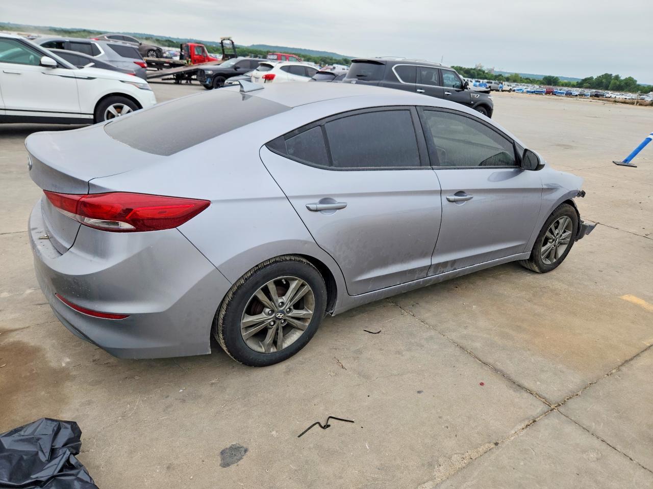 2017 Hyundai Elantra Se - Фото 3