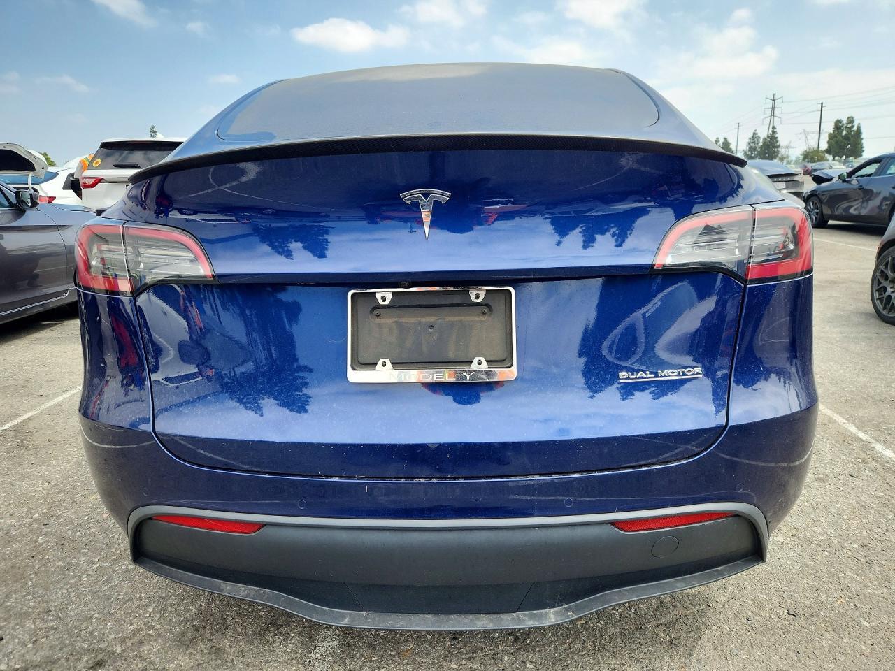 2022 Tesla Model Y - Фото 6