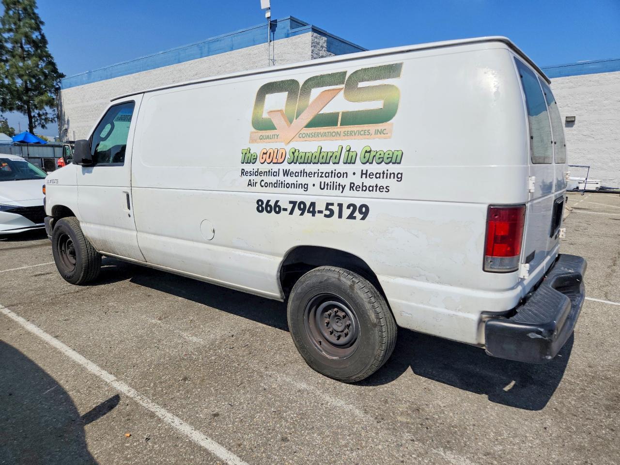 2010 Ford E250 Delivery Van - Фото 2