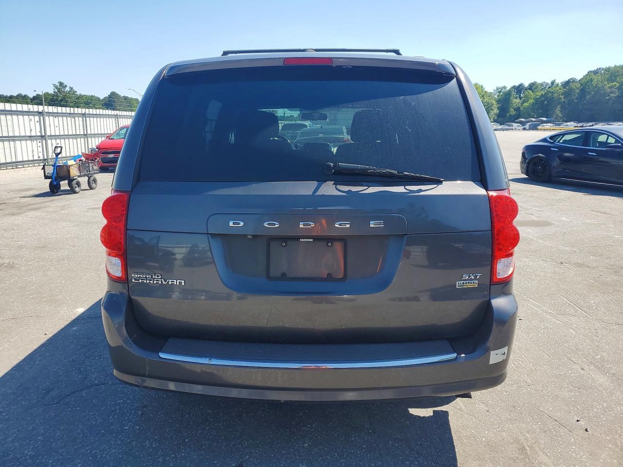 2018 Dodge Grand Caravan Sxt - Image 6