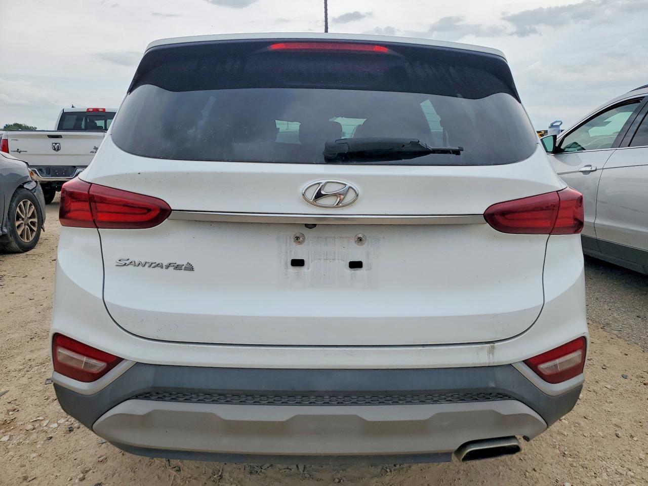 2020 Hyundai Santa Fe Se - Image 6