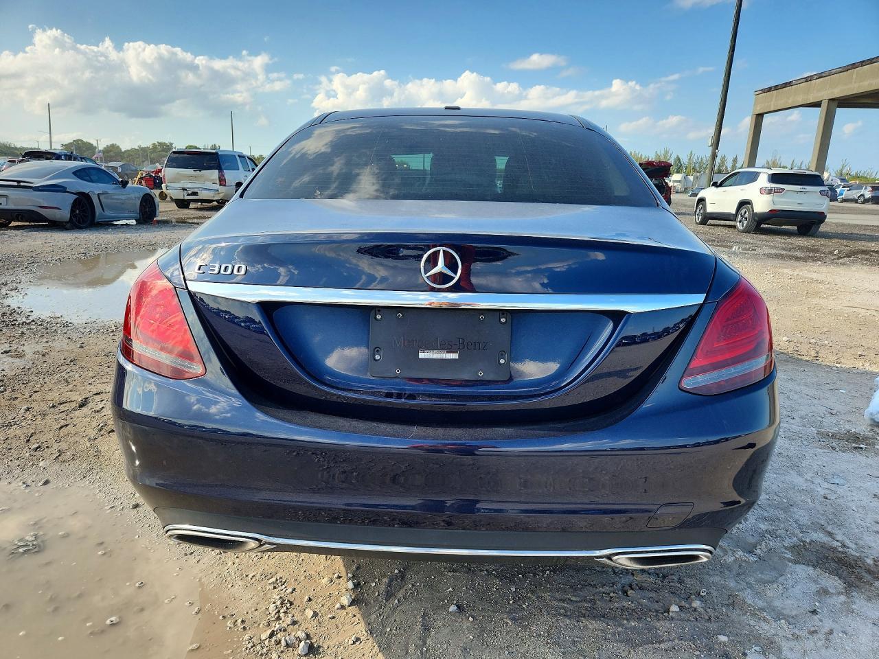 2021 Mercedes-Benz C 300 - Фото 6