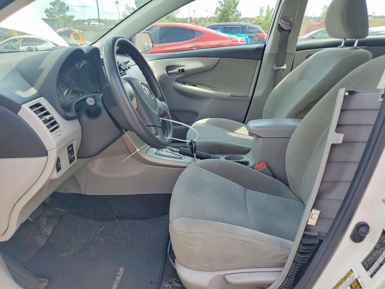 2011 Toyota Corolla Le - Фото 7
