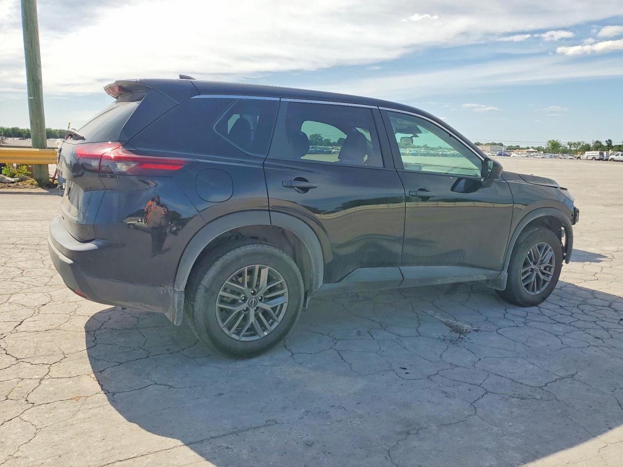 2026 Nissan Rogue S - Фото 3