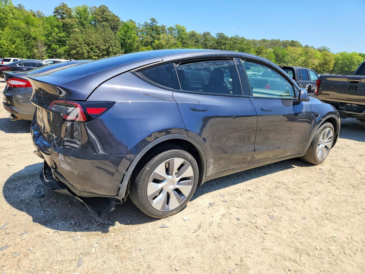 2024 Tesla Model Y - Image 3