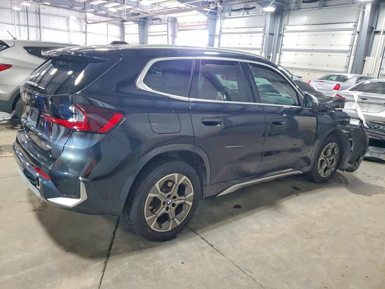 2024 BMW X1 xDrive28I - Фото 3