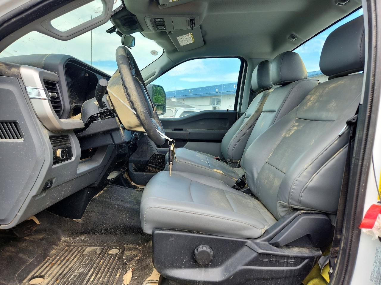 2023 Ford F250 Super Duty - Фото 7