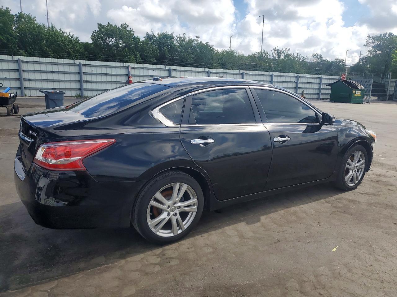2013 Nissan Altima 3.5 S - Фото 3