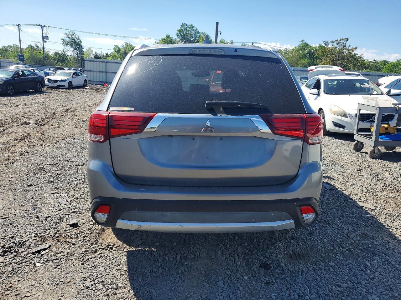 2018 Mitsubishi Outlander Se - Фото 6