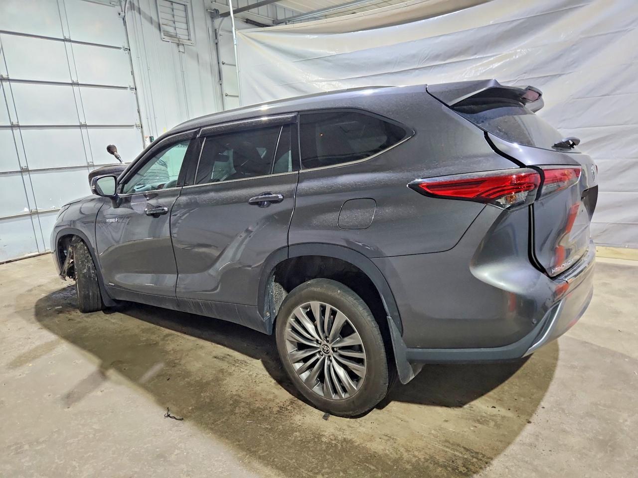 2021 Toyota Highlander Hybrid Platinum - Фото 2