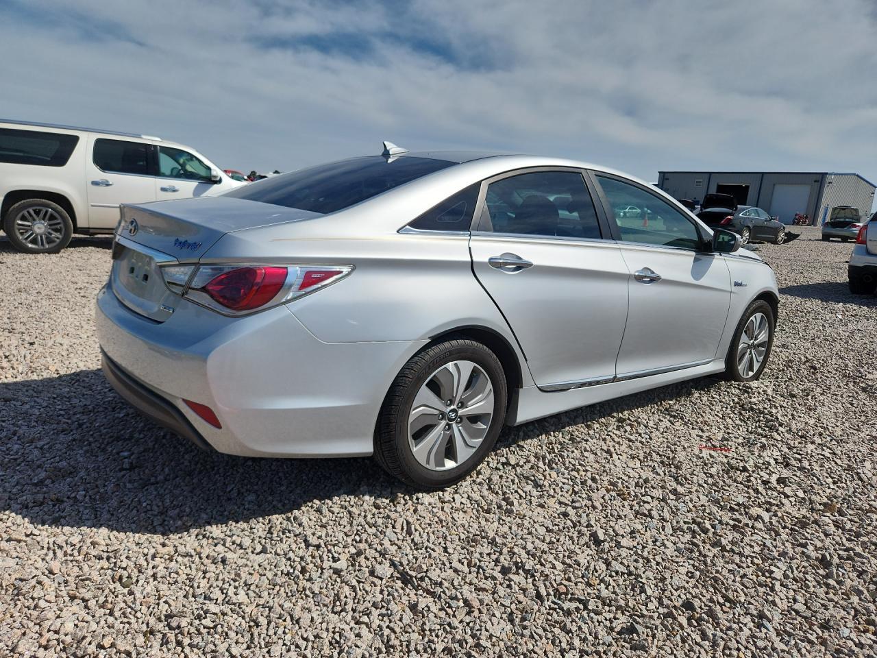 2015 Hyundai Sonata Hybrid Limited - Image 3
