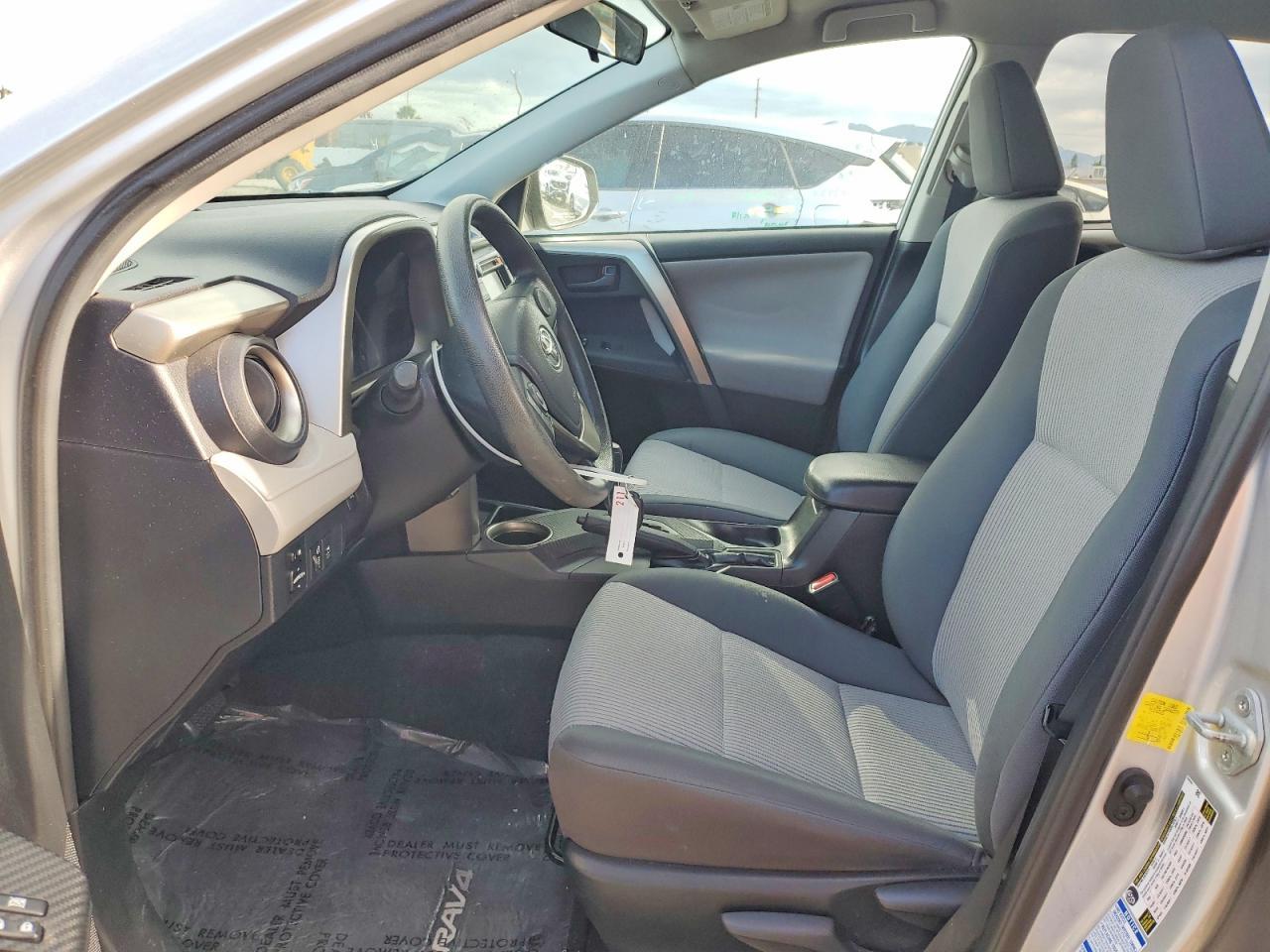 2015 Toyota Rav4 Le - Image 7
