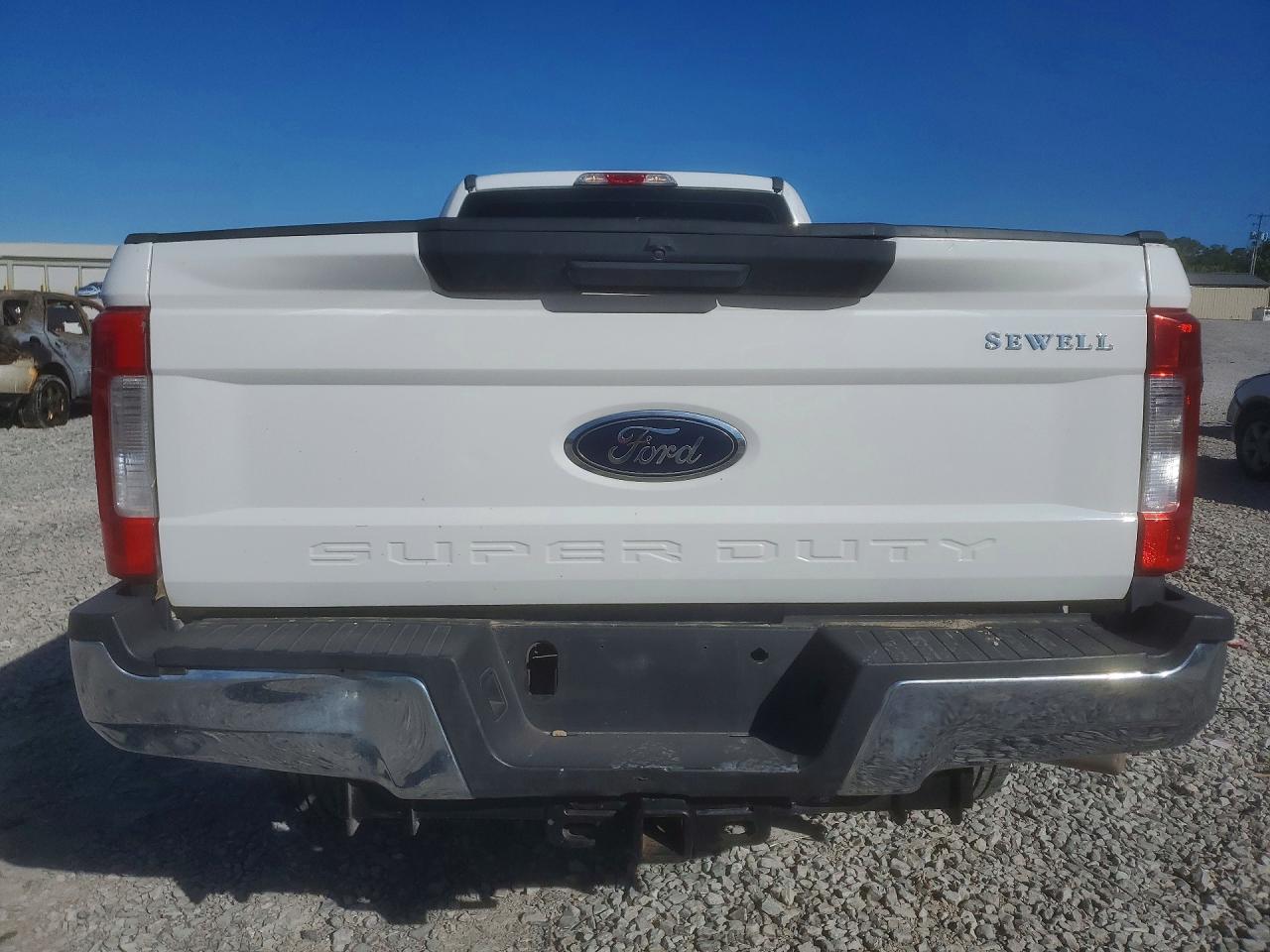 2017 Ford F250 Super Duty - Фото 6