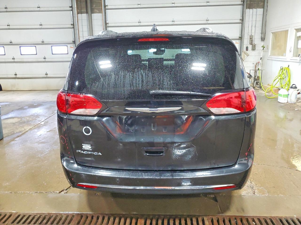 2017 Chrysler Pacifica Touring L Plus - Image 6