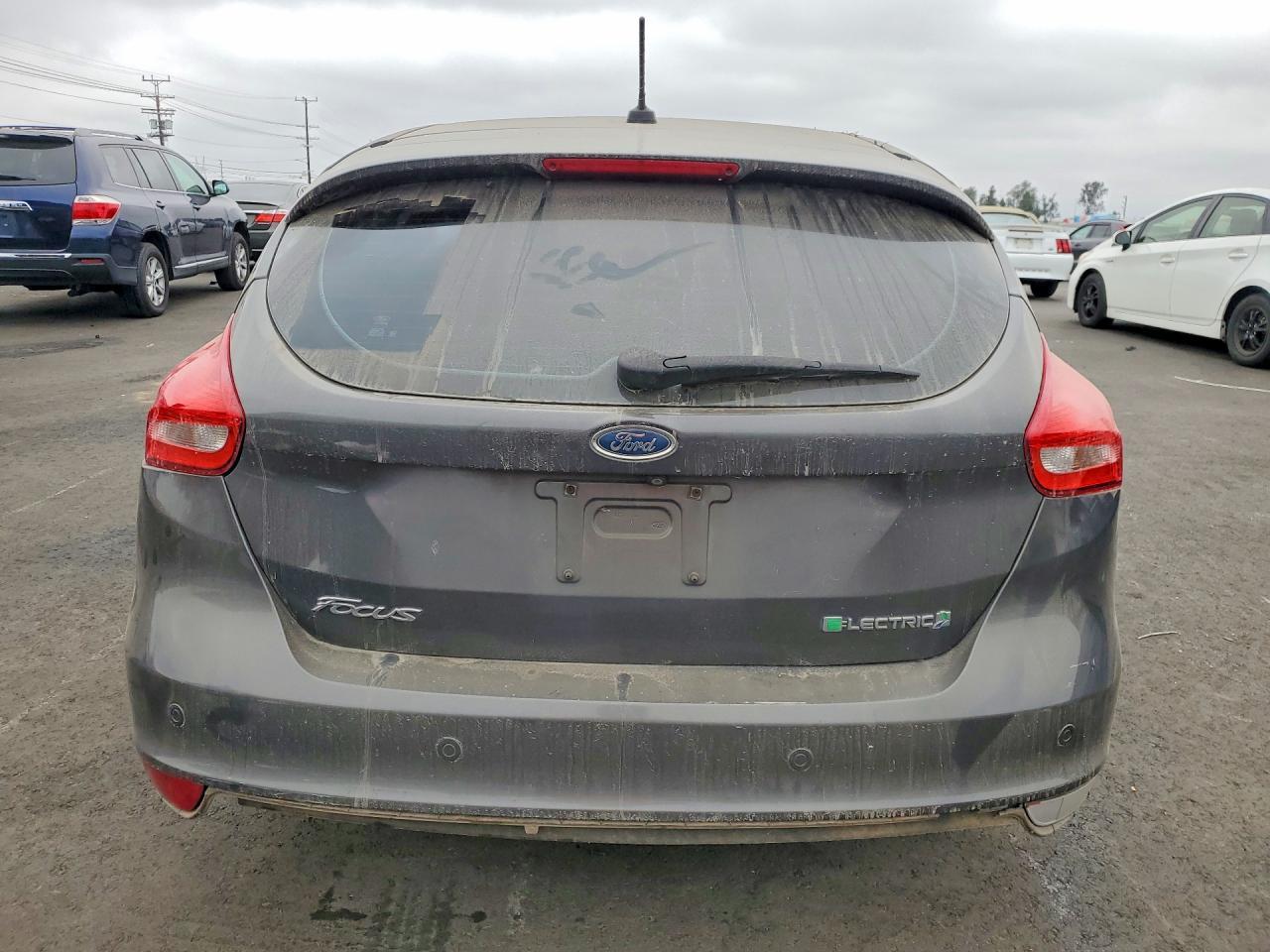2015 Ford Focus Bev - Фото 6