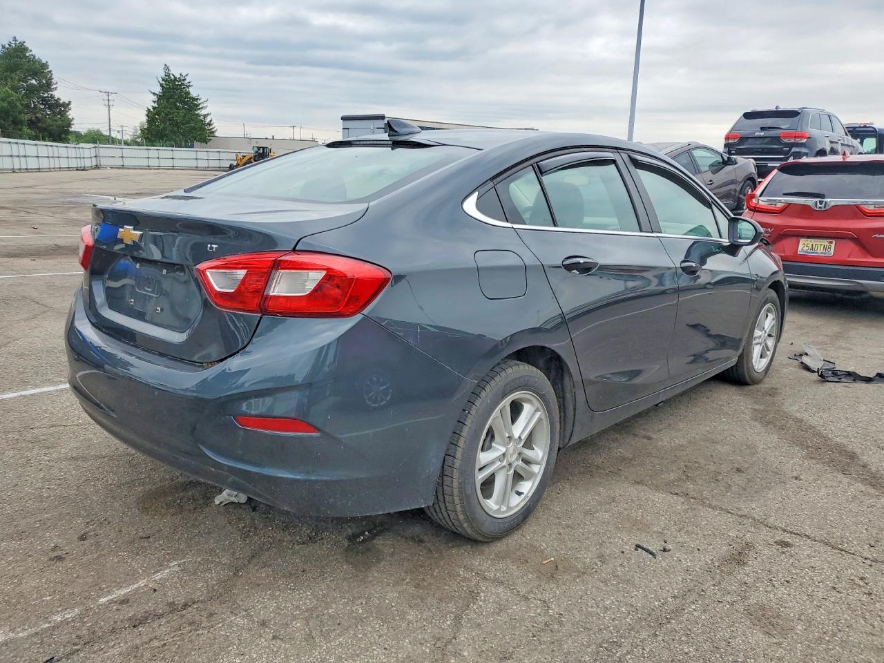 2018 Chevrolet Cruze Lt - Фото 3