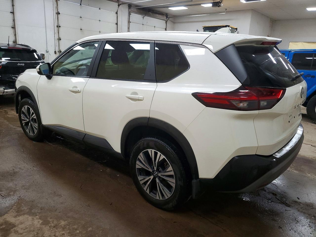 2023 Nissan Rogue Sv - Фото 2