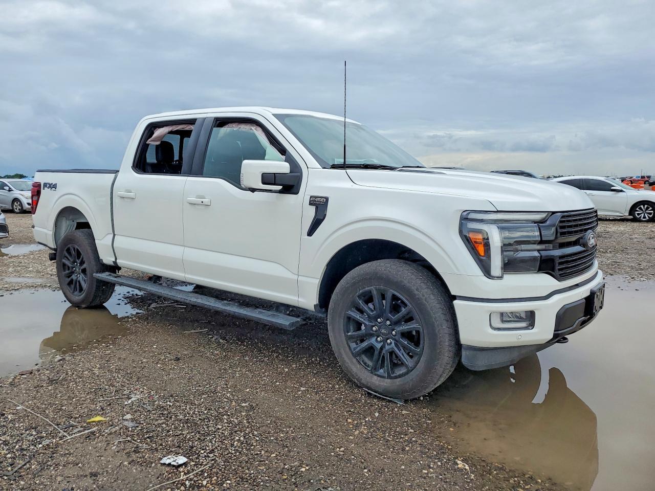 2025 Ford F150 Platinum - Фото 4