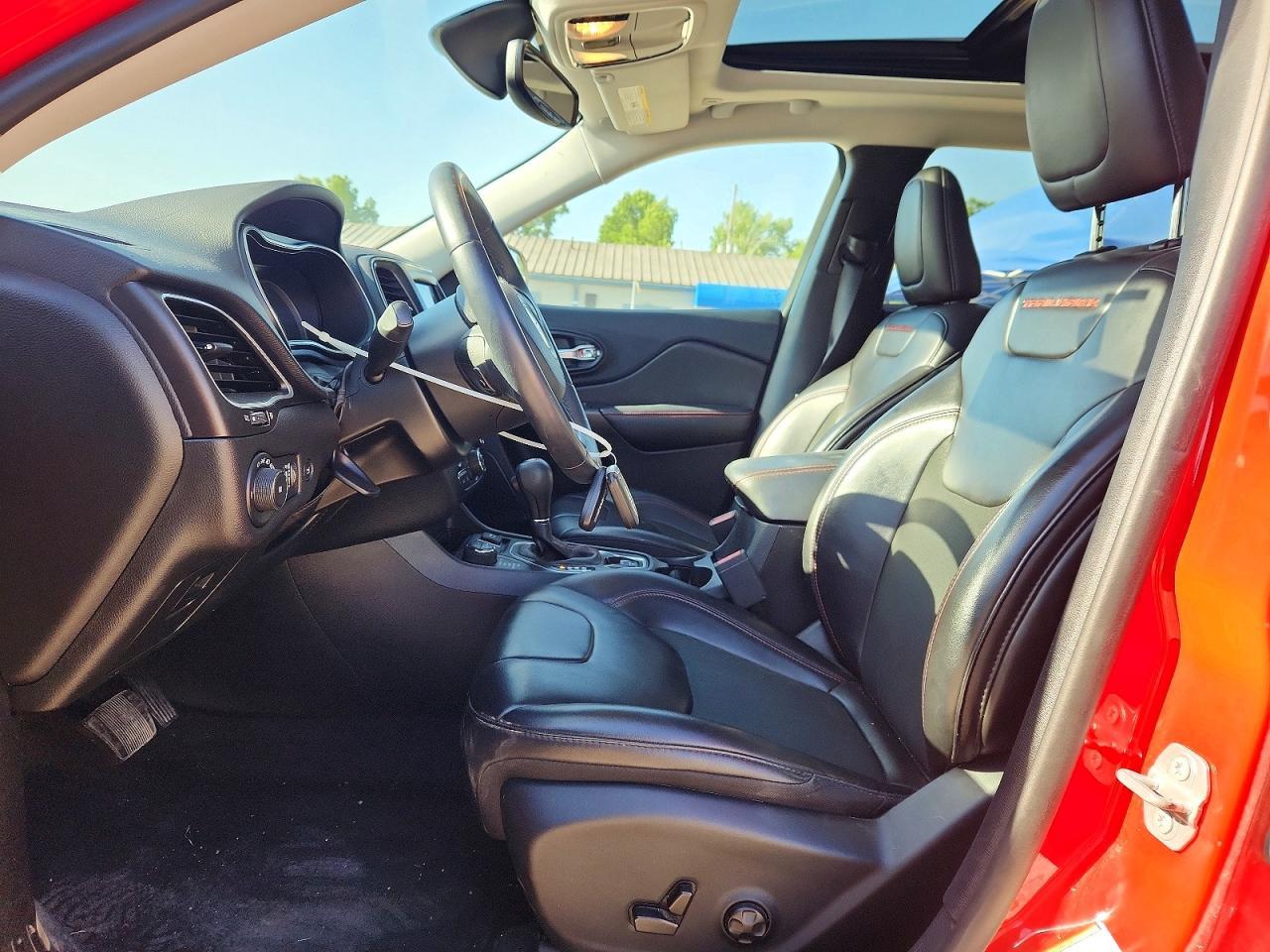 2019 Jeep Cherokee Trailhawk - Фото 7