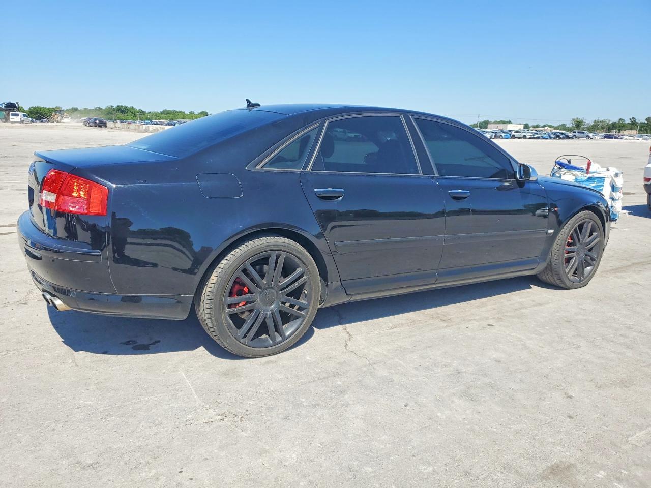 2007 Audi S8 Quattro - Image 3