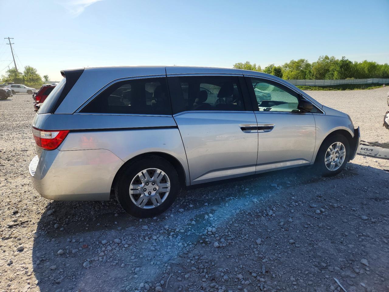2013 Honda Odyssey Lx - Фото 3