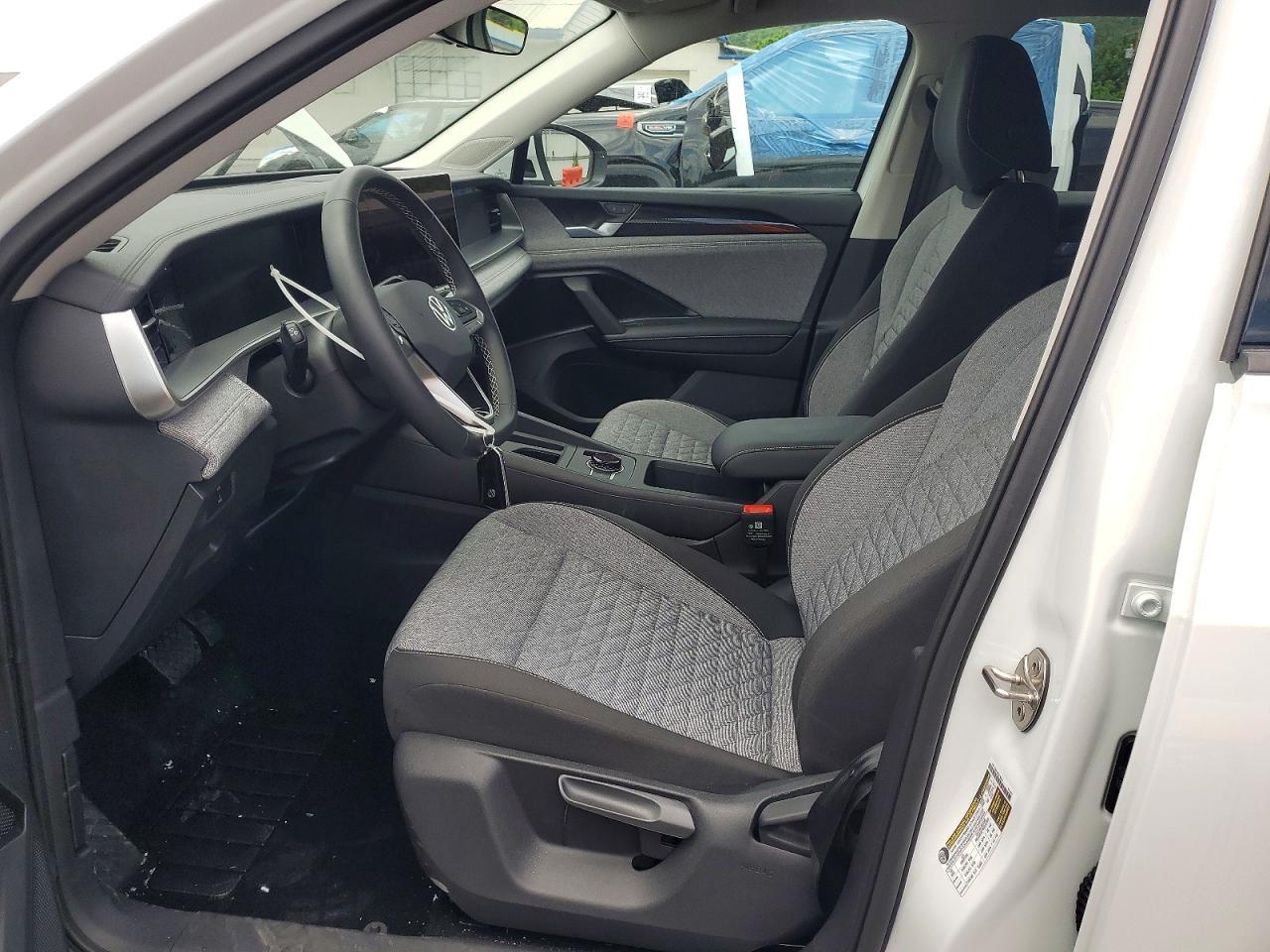 2026 Volkswagen Tiguan S - Фото 7