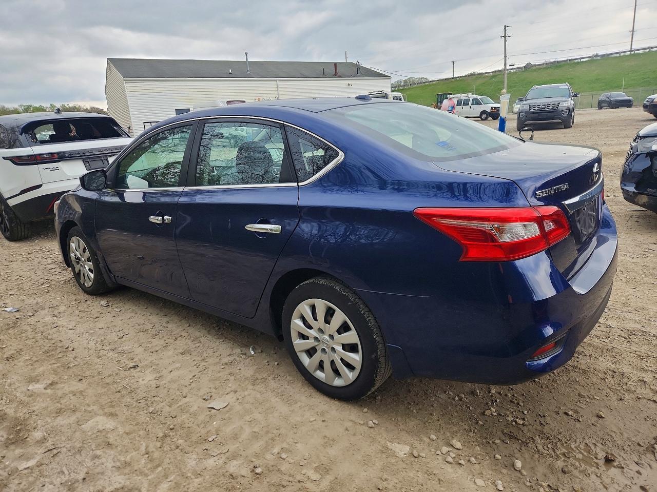 2017 Nissan Sentra Sv - Image 2