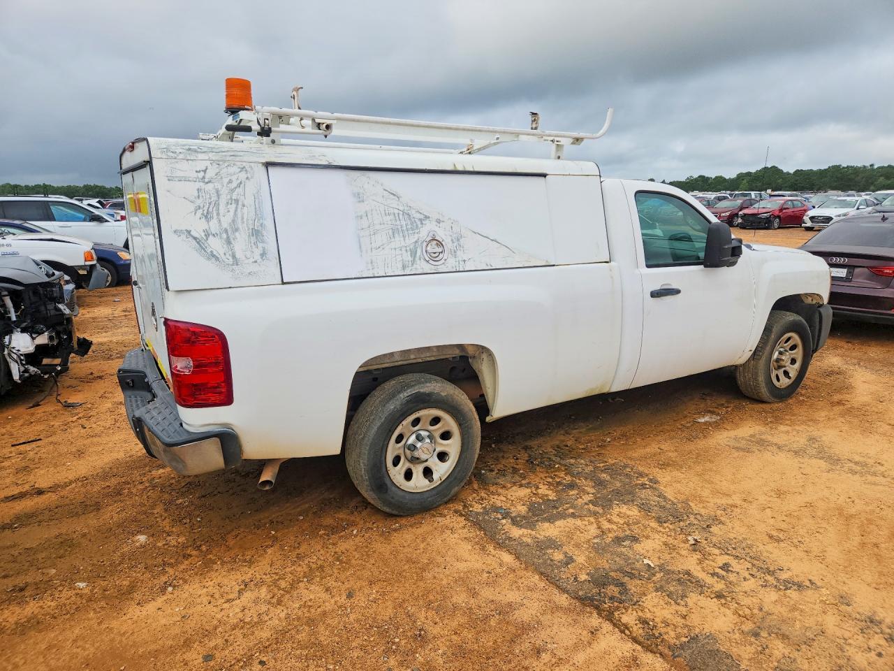 2013 Chevrolet Silverado K1500 - Фото 3