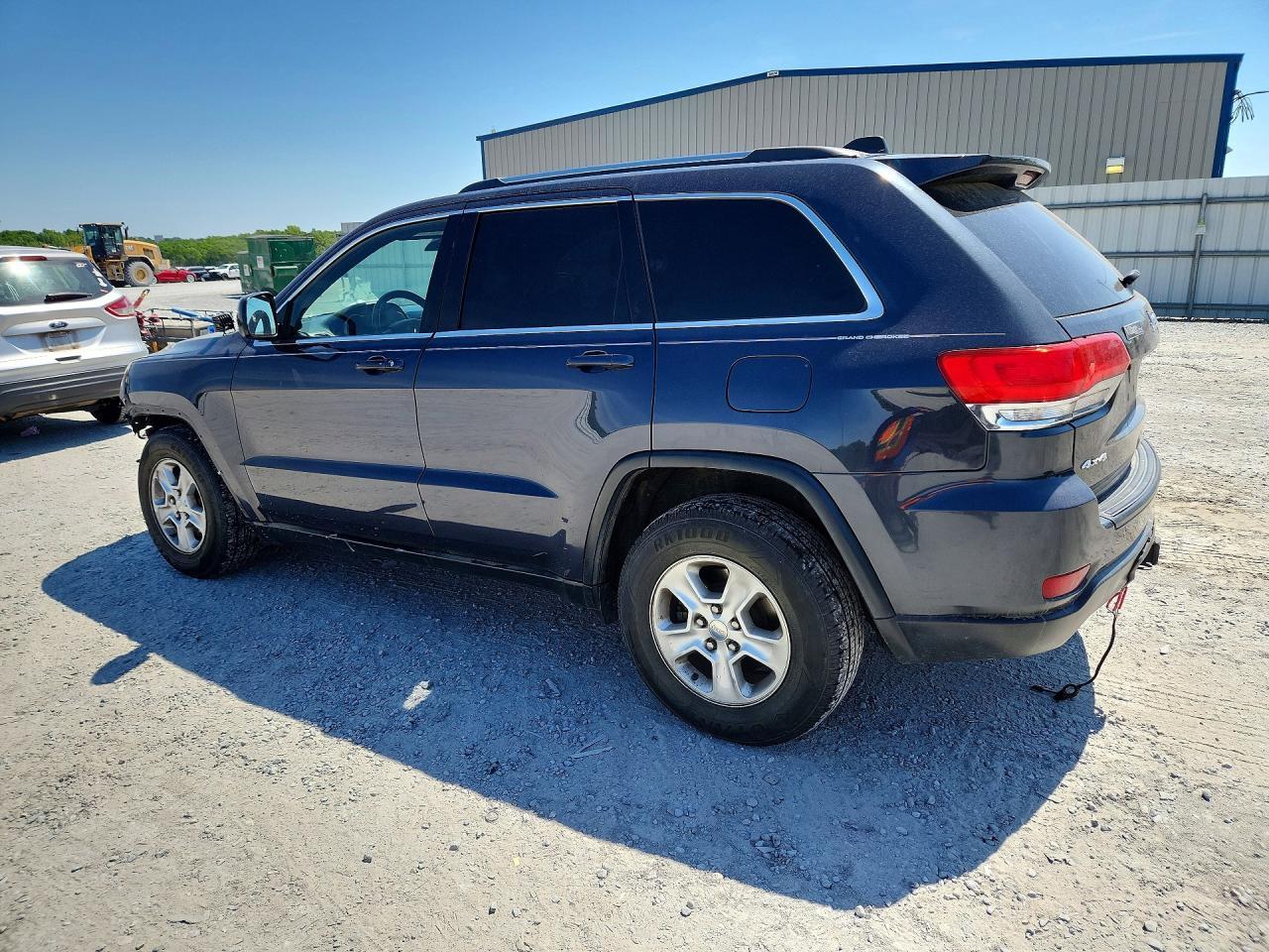 2014 Jeep Grand Cherokee Laredo - Image 2