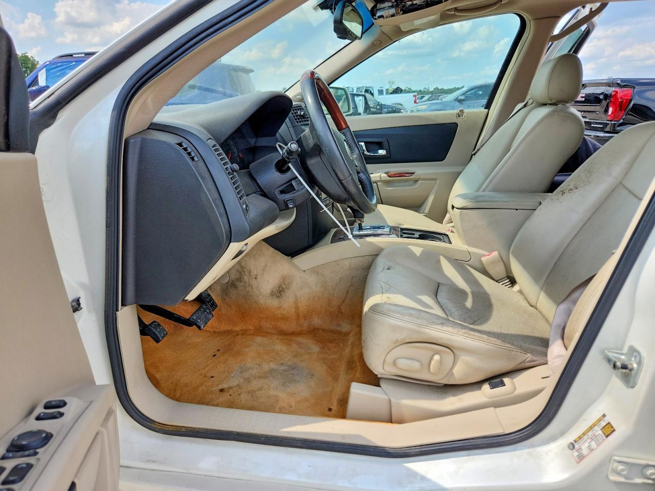 2004 Cadillac Srx - Фото 7