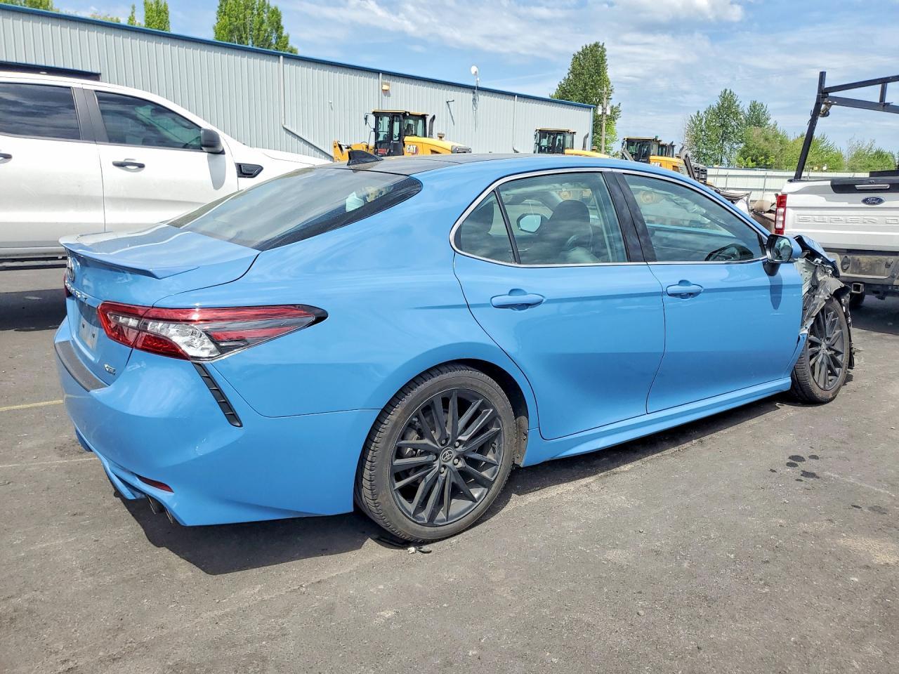 2023 Toyota Camry Xse - Image 3