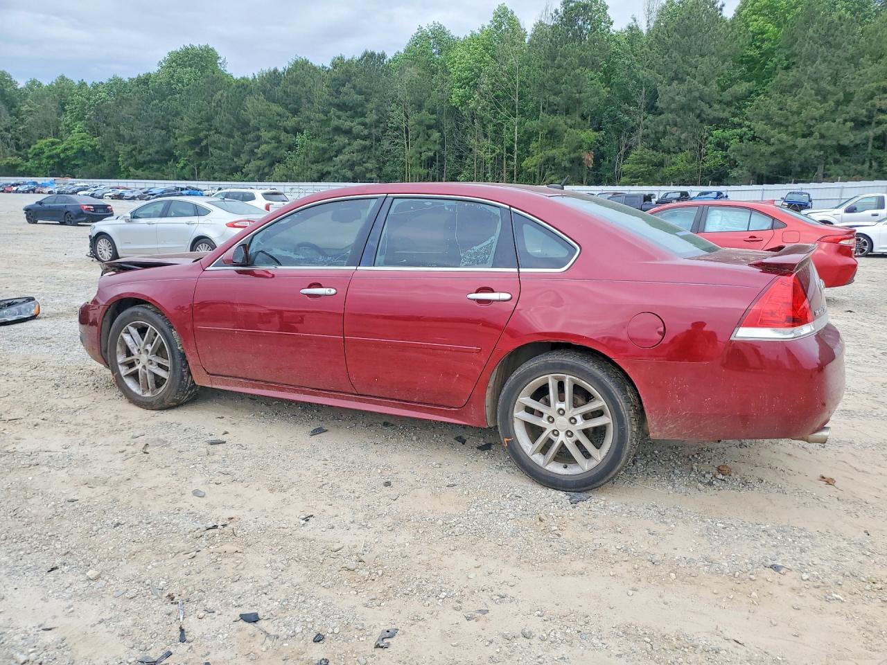 2011 Chevrolet Impala Ltz - Image 2