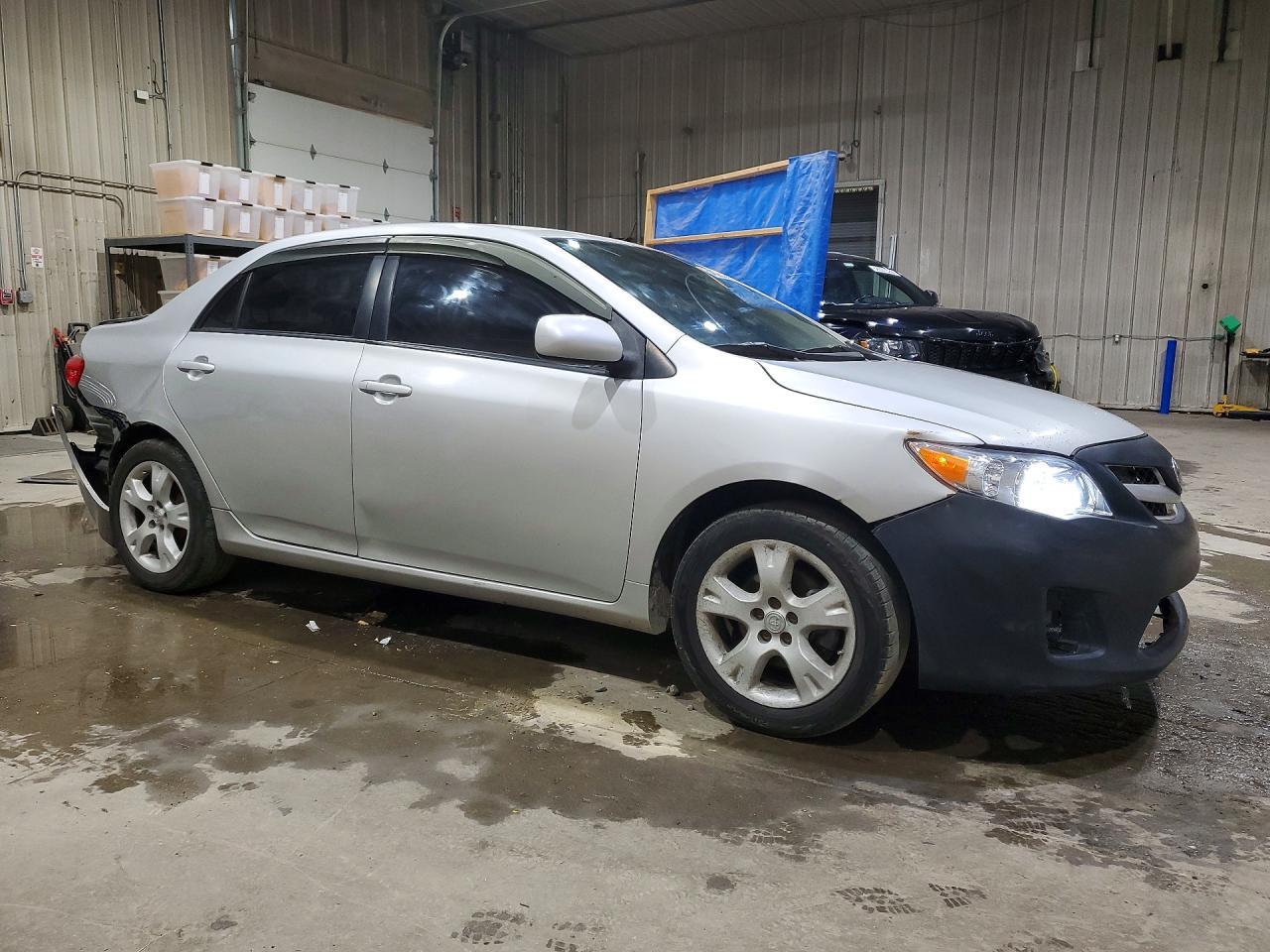 2011 Toyota Corolla Le - Фото 4