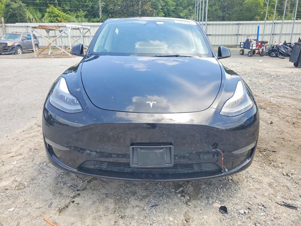 2023 Tesla Model Y - Image 5