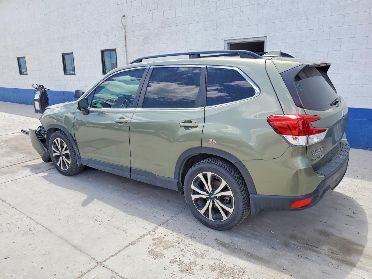 2021 Subaru Forester Limited - Фото 2