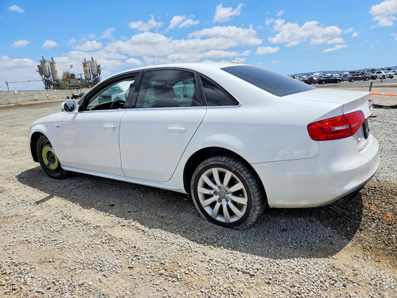 2015 Audi A4 Premium - Фото 2