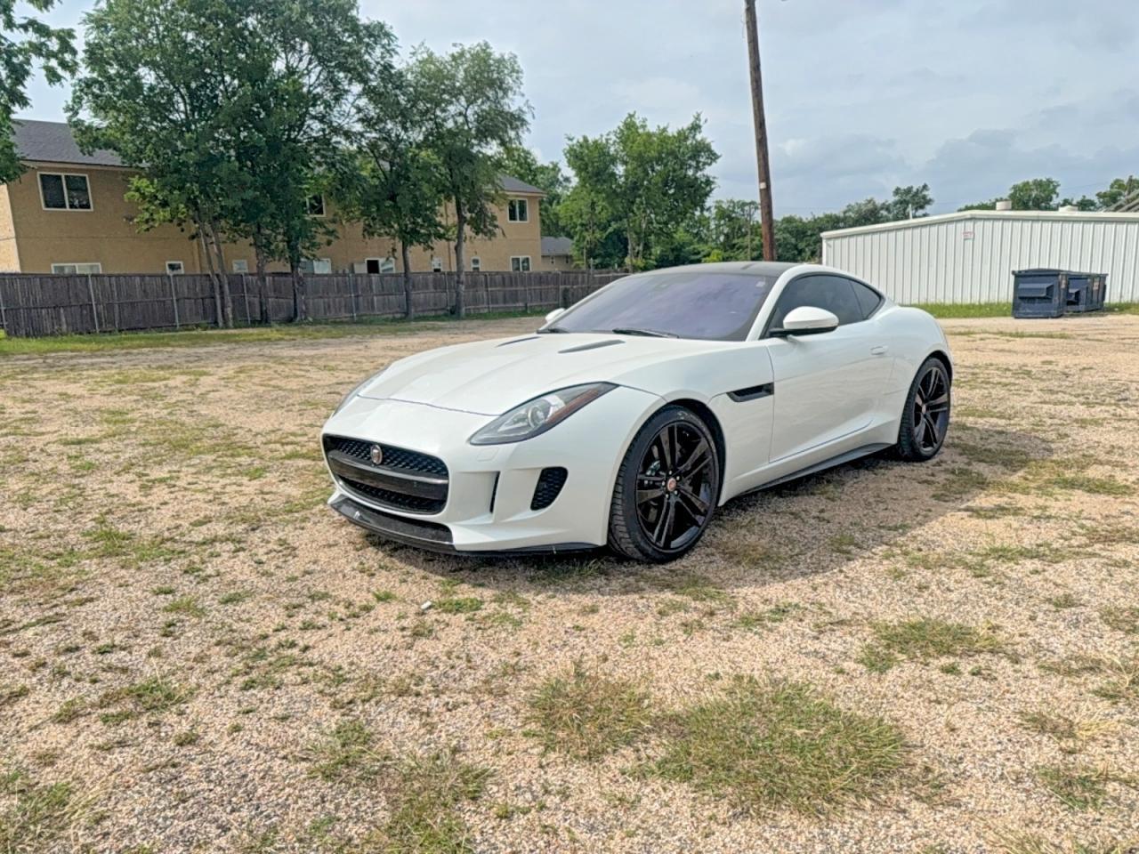 2017 Jaguar F-Type R Dynamic - Image 2