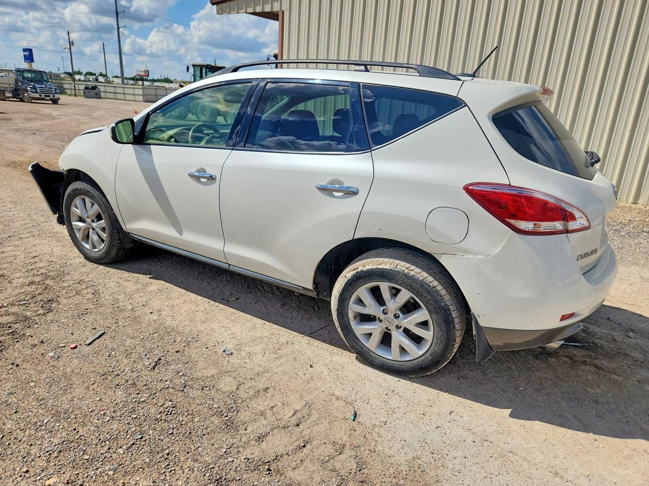 2012 Nissan Murano S - Image 2