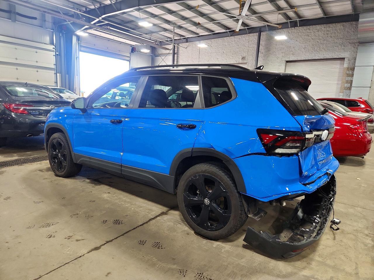 2025 Volkswagen Taos Se Black - Фото 2