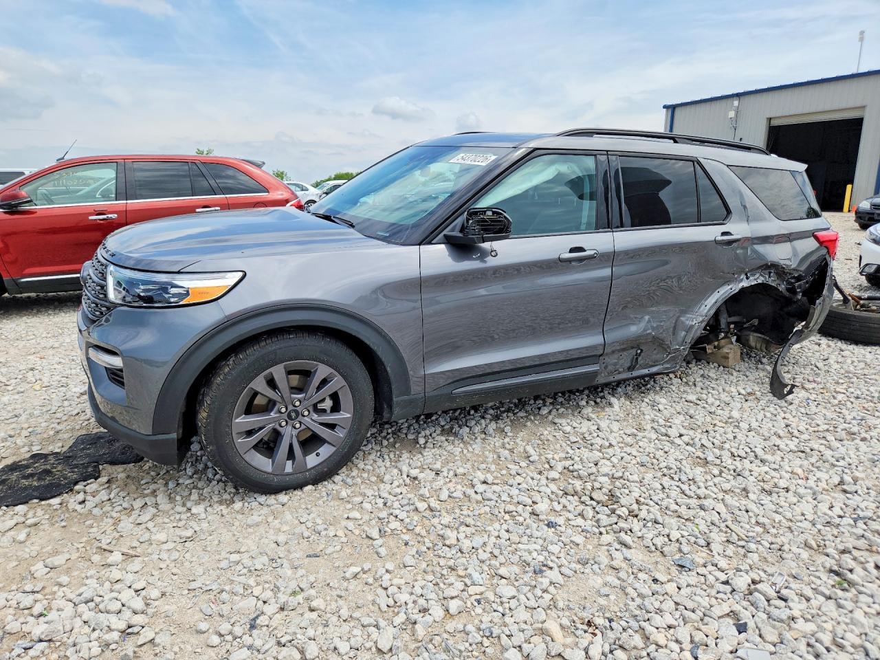 2023 Ford Explorer Xlt