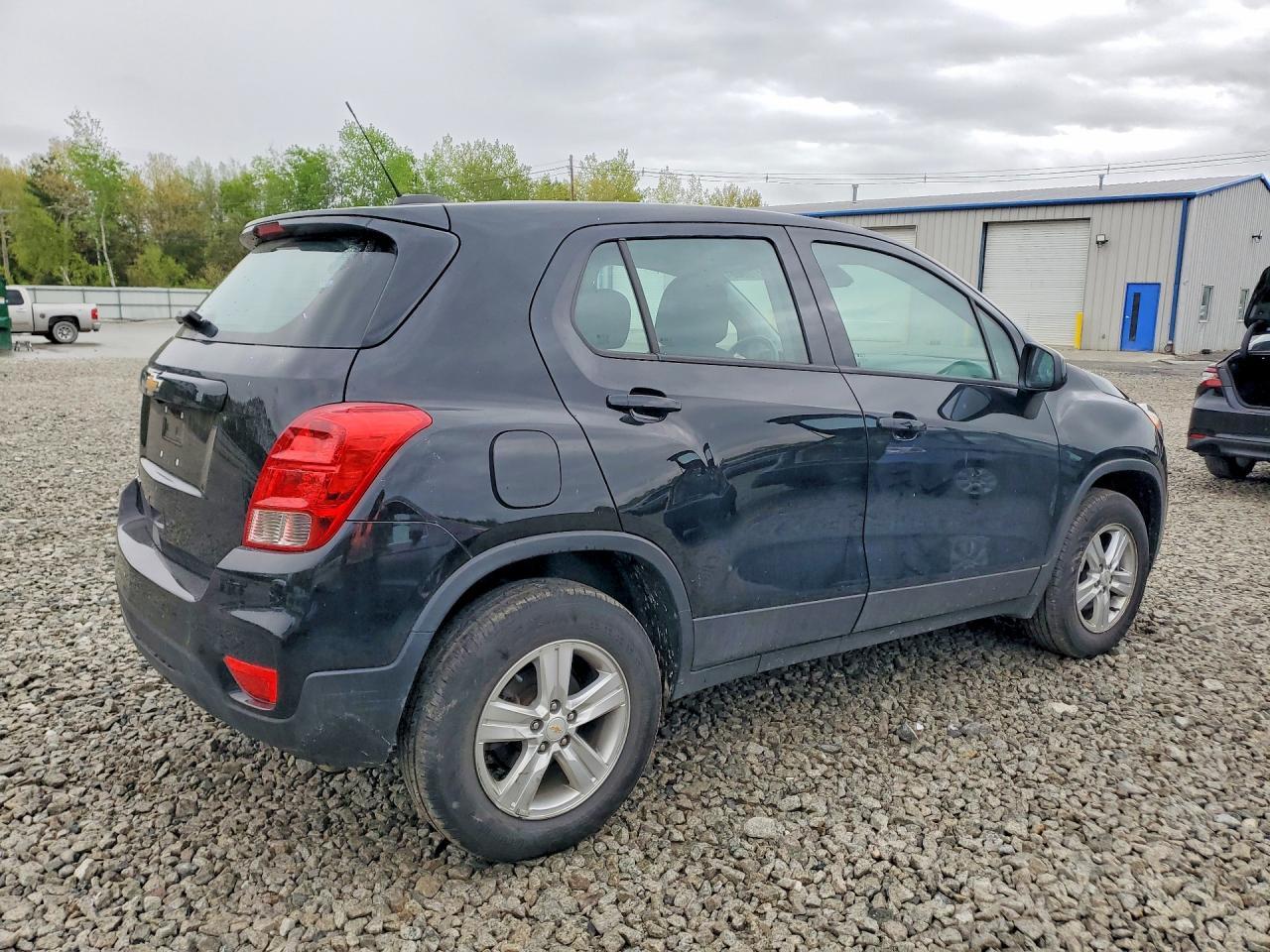 2021 Chevrolet Trax Ls - Фото 3